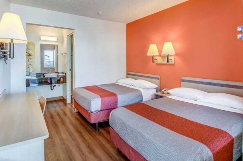 2 Full Beds  Micfridge - foto 10