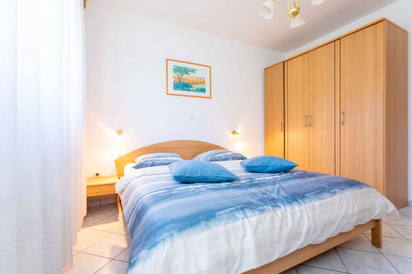 Holiday apartment for 4 people with air conditioning, wifi, near the center - BF-B4RZK - foto 14