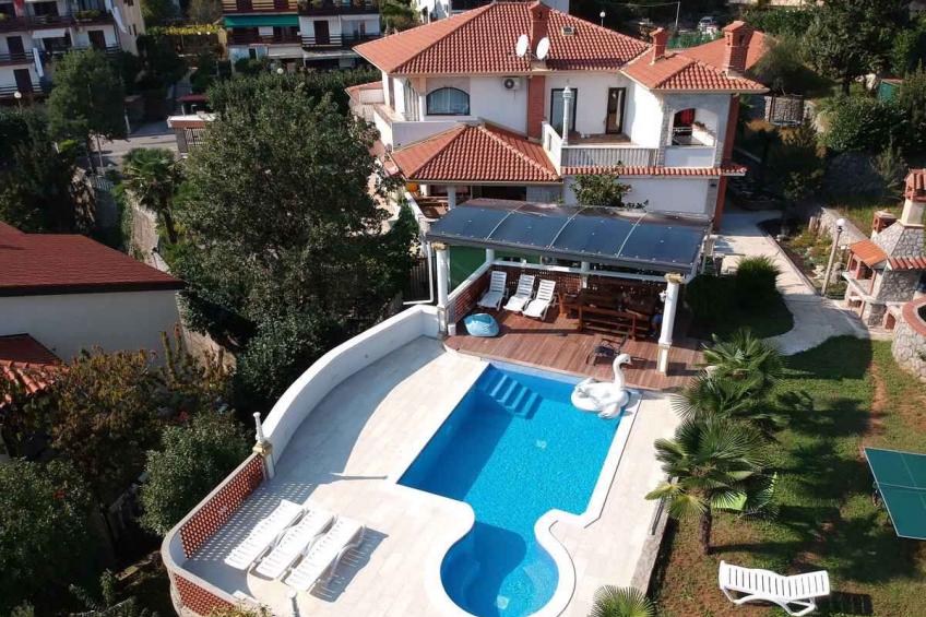 Holiday apartment With terrace and pool - BF-PV5CH