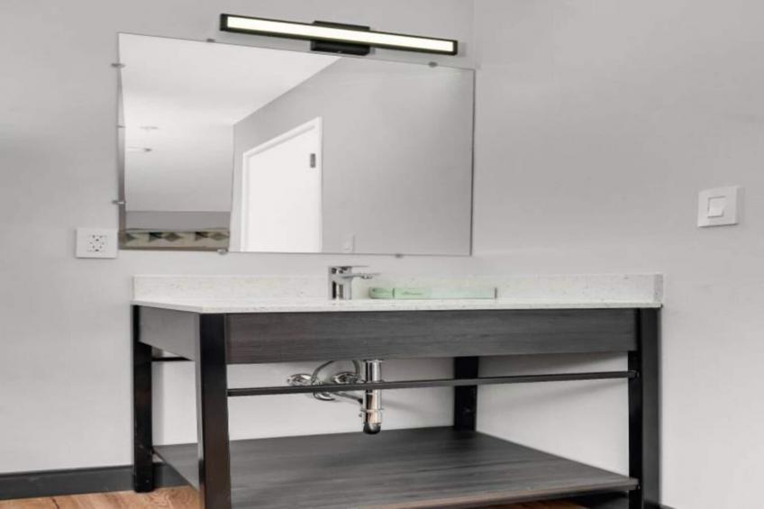 2 Full Beds  Non-Smoking Kitchen - foto 24