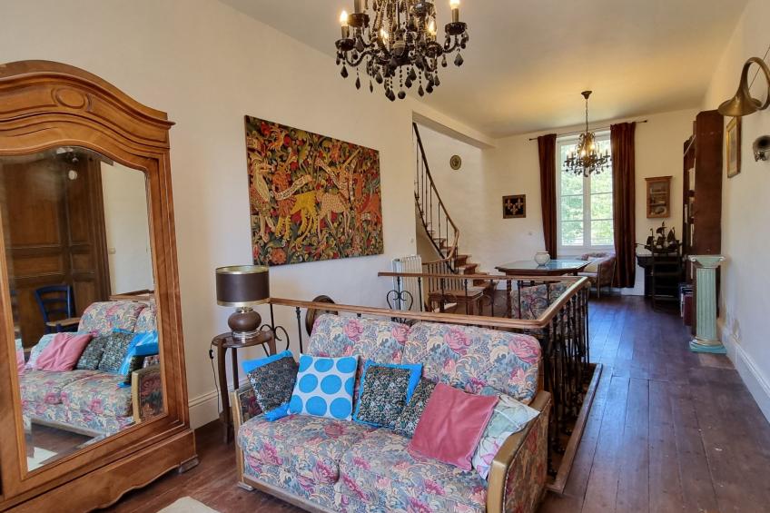 8-Zimmer-Schloss mit Pool und eigenem Park - foto 30