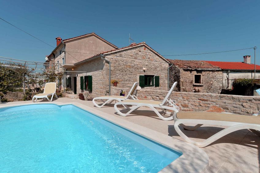 Holiday home with swimming pool on traditional property - BF-XFY94 - foto 34