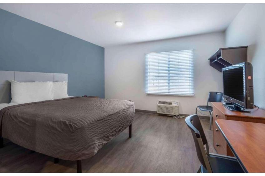 1 Full Bed | Non-Smoking, Kitchen - foto 13