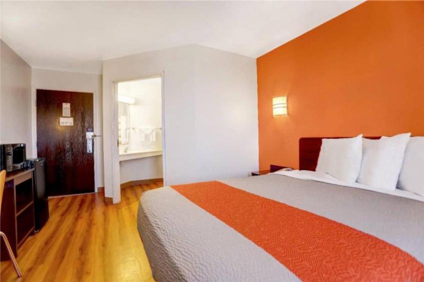 1 QUEEN BED  NON-SMOKING - foto 15
