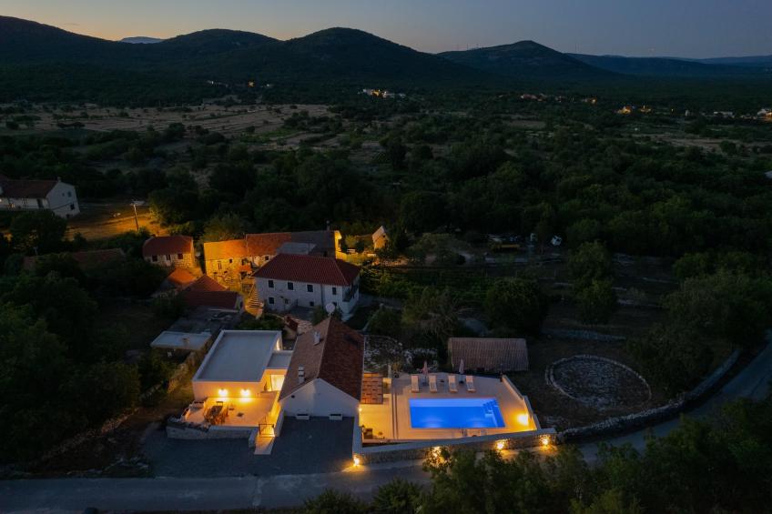 UNIQUE VILLA PIETRA - foto 38