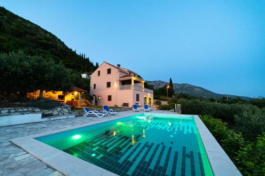 Villa Oliva - Two Bedroom Villa with Terrace and Swimming pool - foto 23