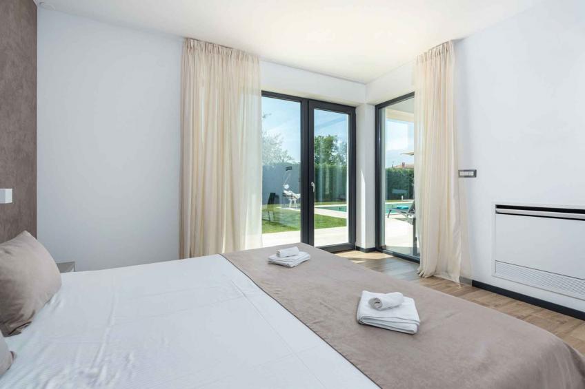 Villa met airco en zwembad - BF-YGVKN - foto 39