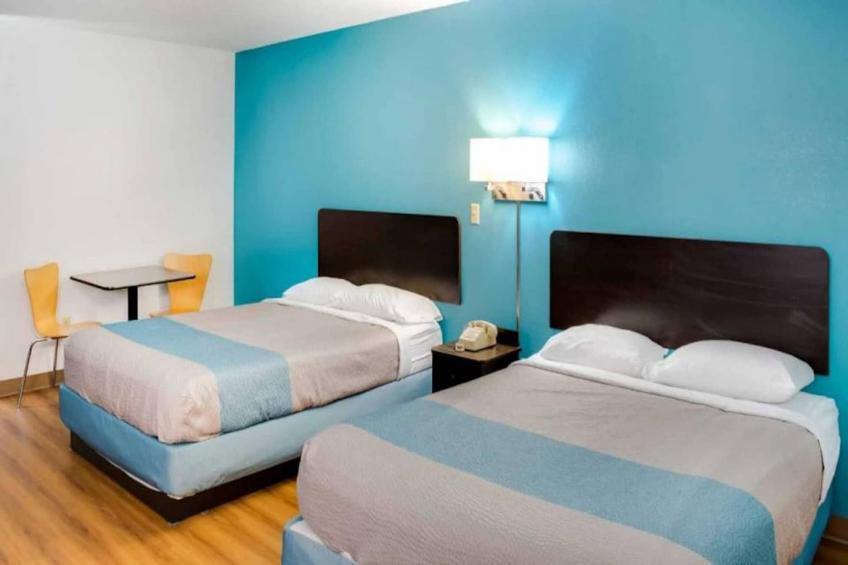 2 Queen Beds  Non-Smoking - foto 6