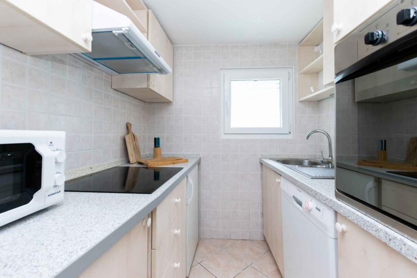 Holiday home with terrace and barbecue - BF-ZP6YR - foto 8
