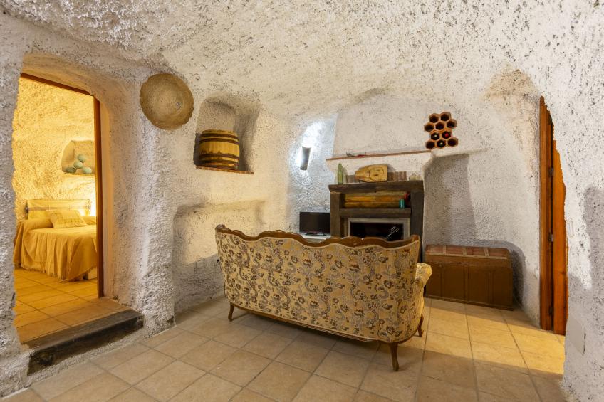 Cueva Mariana Pineda - foto 2