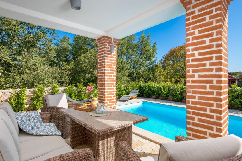 Romantische Villa mit Pool, umgeben von Natur - foto 21