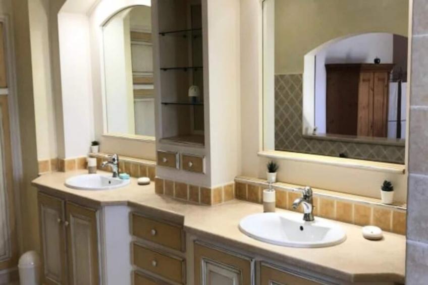 84a - "mas D'elise", Magnifique Villa Avec Piscine Au Cœur Du Luberon - foto 24