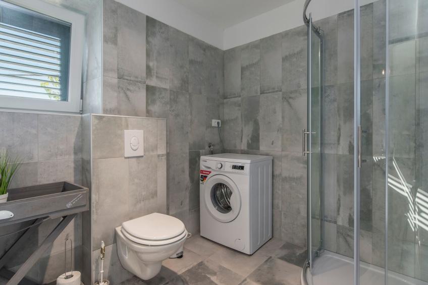 Kuca Renata - foto 36