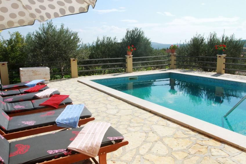 Geräumige Ferienvilla mit Pool und Meerblick - foto 6