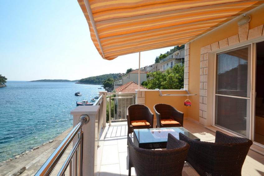 Apartments Korčula - Two Bedroom Apartment with Terrace and Sea View (Coral) - foto 10