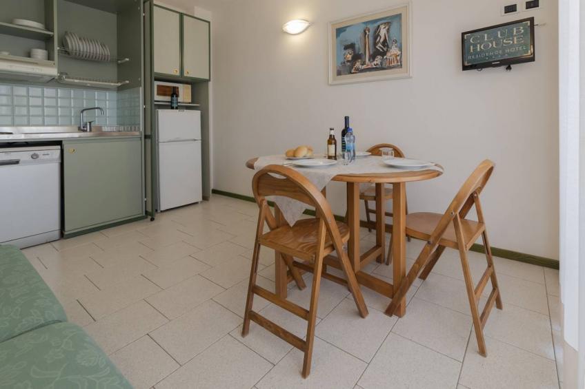 Residence Club House - Cattolica 2-room-apartment 4 Pax - foto 24