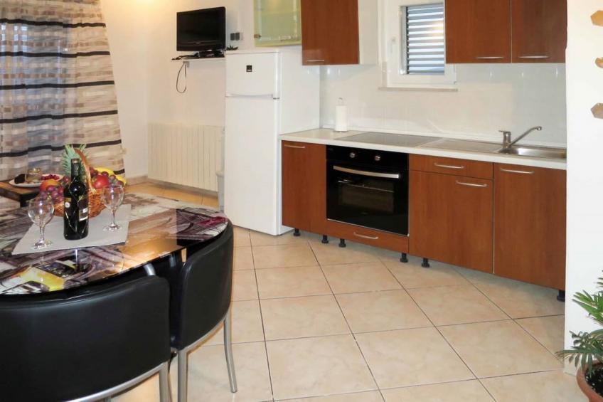 Sea-View Apartments with Pool, Terrace, and Outdoor Lounge in Scenic Čiovo Island - Standard One Bedroom Apartment (Sollis II) - foto 3