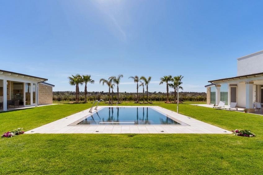 Haus in Casarano mit Außenhof - foto 3