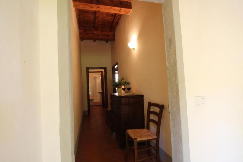 Wohnung in einer alten Villa mit Schwimmbad - foto 16