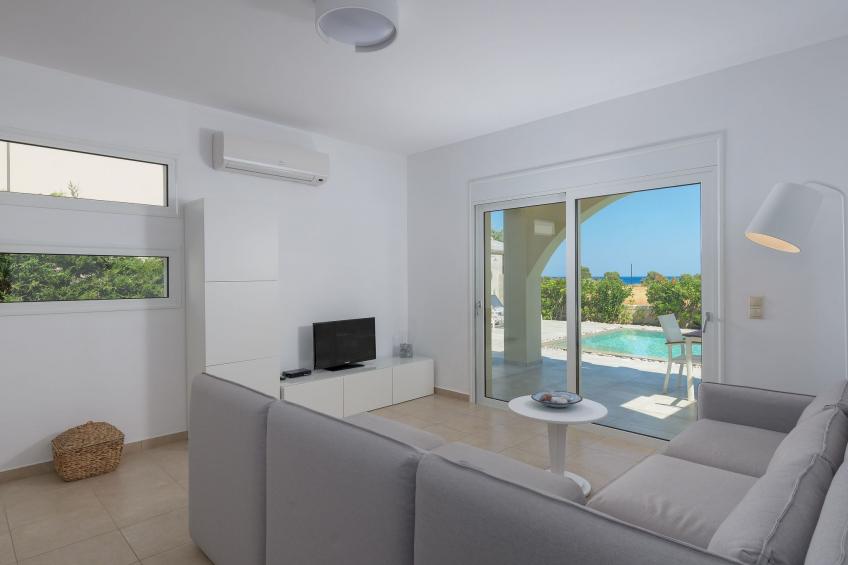 Liebevoll ausgestattetes Haus in ruhiger Lage mit beheiztem Pool und Meerblick - foto 13