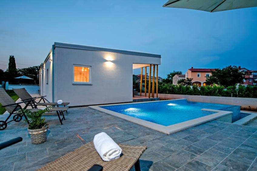 Vollständig freistehende Designervilla mit Infinity-Pool - foto 40