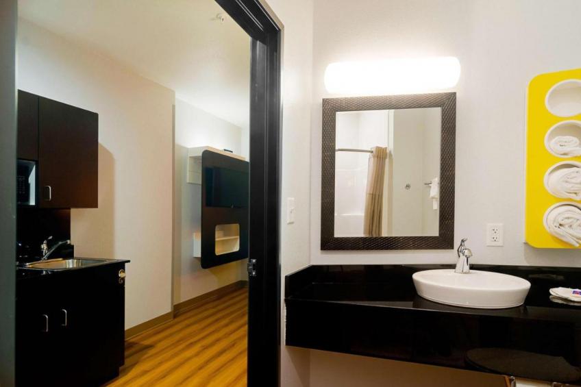 2 Queen Beds  Non-Smoking Shower - foto 26