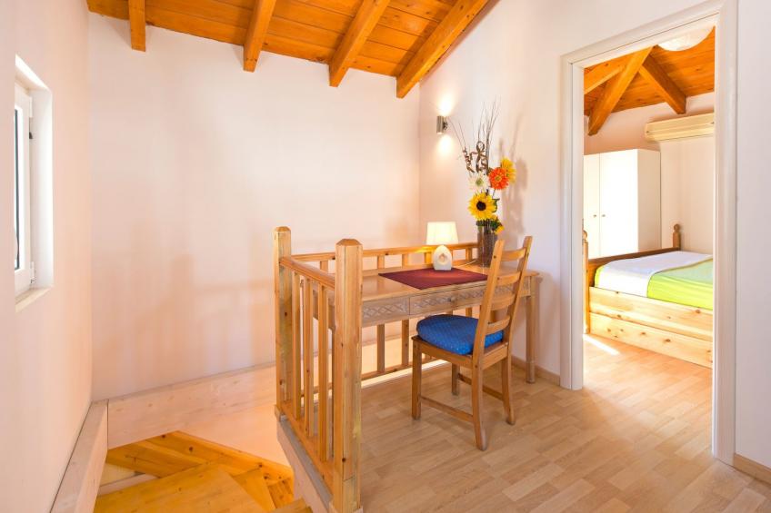 Haus in Kolympia mit Garten und schöner Aussicht - foto 17