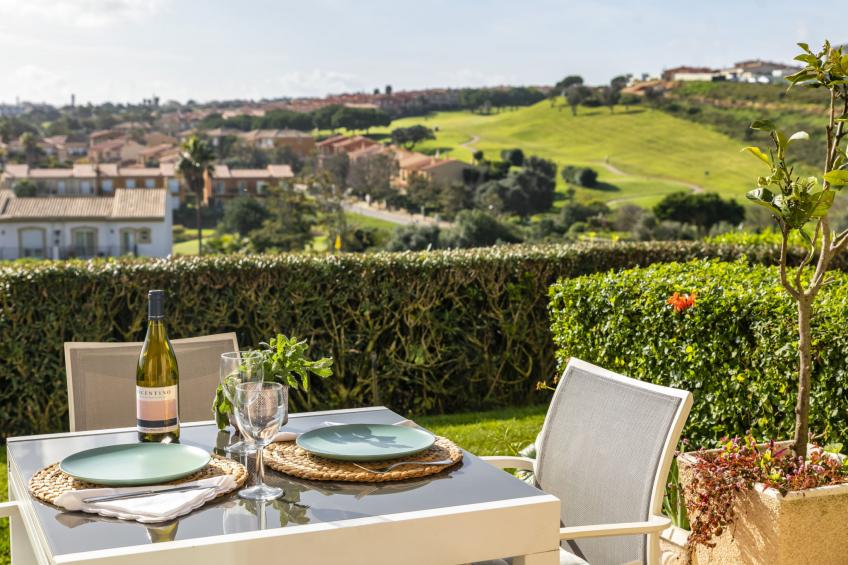 Fairview Golfside Apartment at Boavista