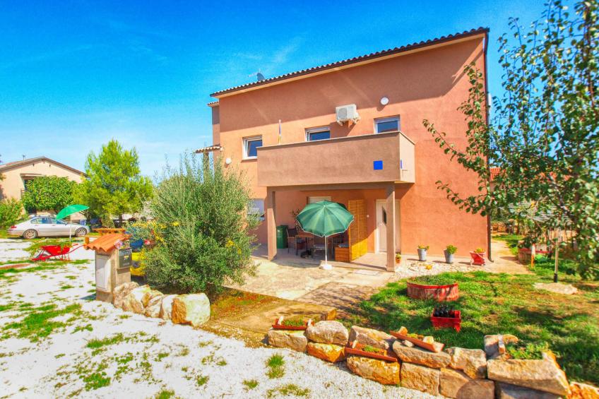Ferienwohnung mit Garten zur gemeinsamen Nutzung und Kinderspielplatz - BF-GZXPG