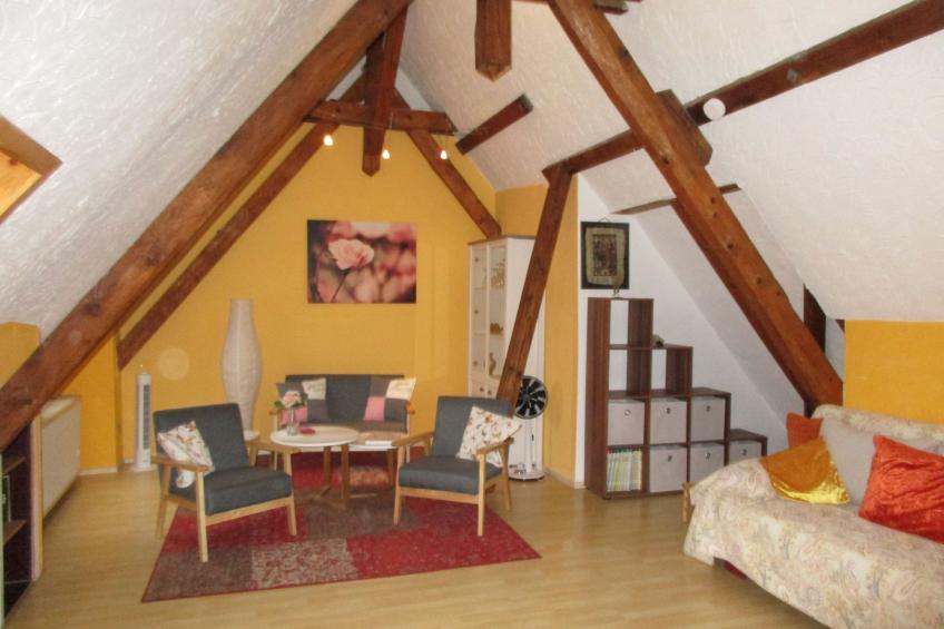 Dachgeschosswohnung mit Gartennutzung - foto 10