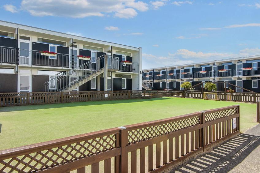 3 room,1 st floor,penthouse - foto 9