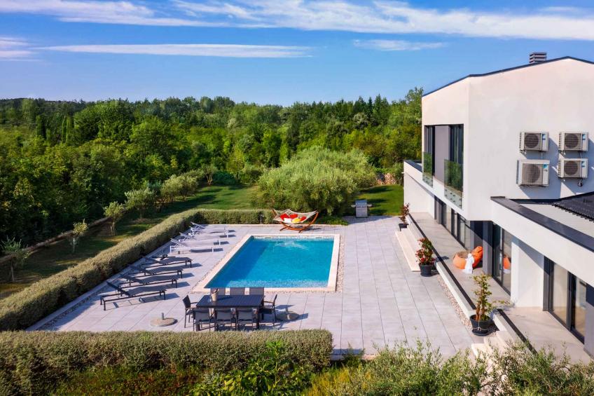 Villa avec terrasse, piscine chauffée et grand jardin - BF-MZ94D - foto 13