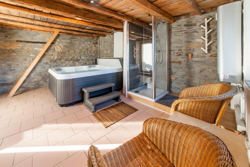 magnifique habitation pour 8 adultes avec Sauna et bain à Bulles - foto 40