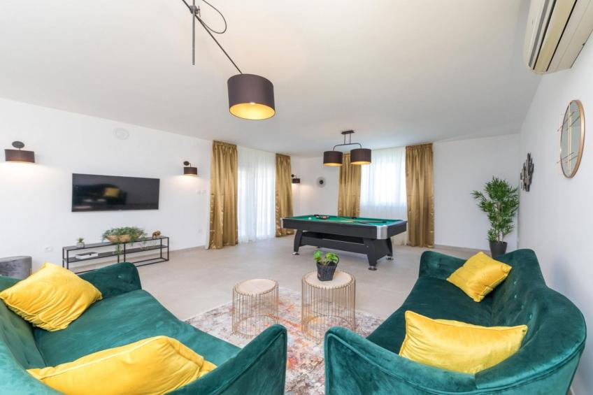 Scenic Elegant Trogir Villa with Pool - Five Bedroom Villa - foto 9