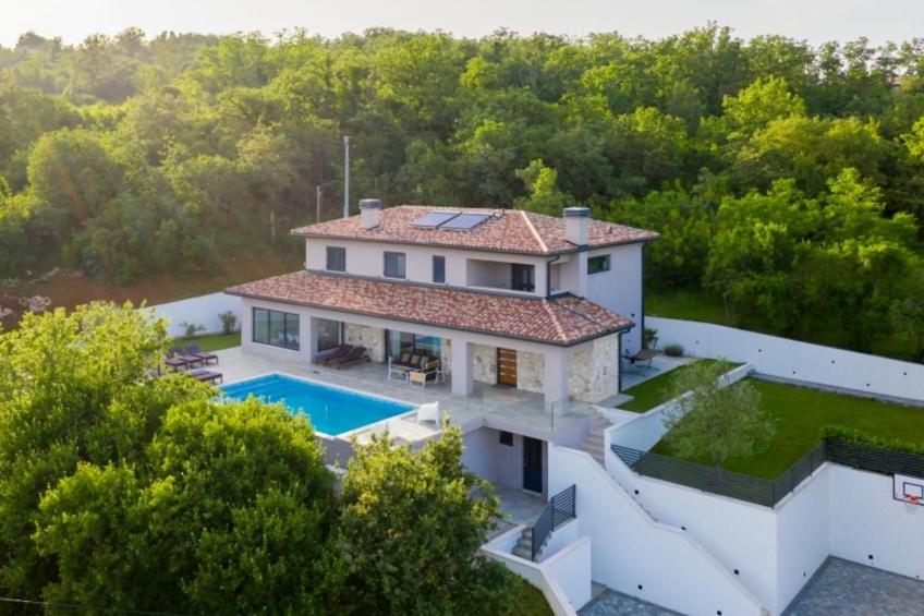 Moderne Villa Arsia mit Pool, gelegen in der Nähe von Labin