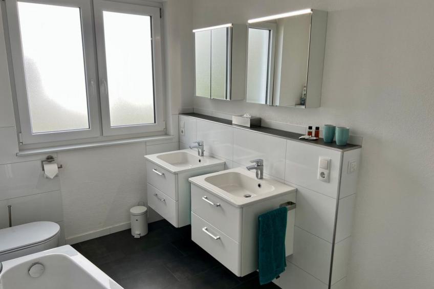 Moderne Wohnung mit Parkplatz und Rheinblick - foto 57