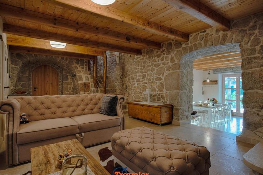 Schöne Steinvilla mit beheiztem Pool und Sauna - foto 18