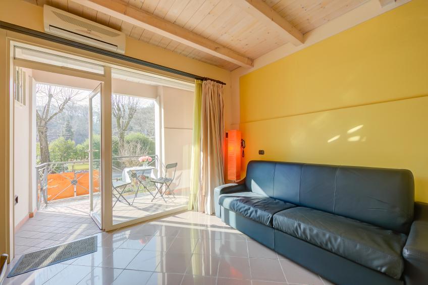 Yellow Apartment Desenzano With Smart TV - foto 2