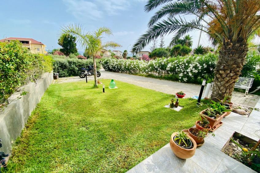 Villa Oasi, 50 m vom Strand entfernt, klimatisiert - foto 2