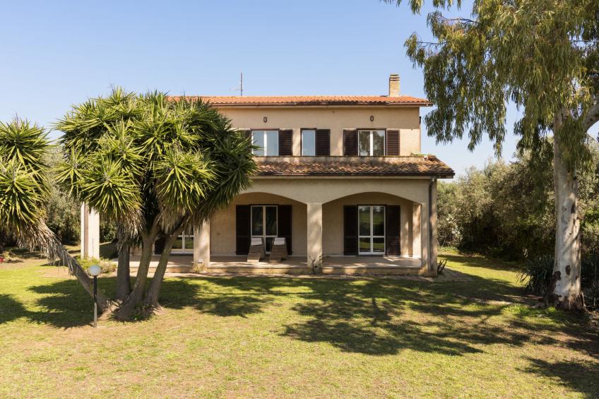 Tarquinia Garden Home