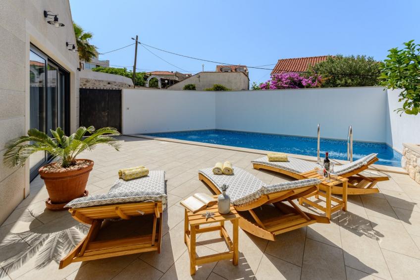 Villa Stone Pearl - Two Bedroom Holiday House with Pool - foto 53
