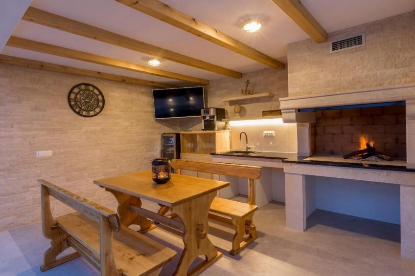 Villa Diana, modern gestaltet, in Dograde - foto 38