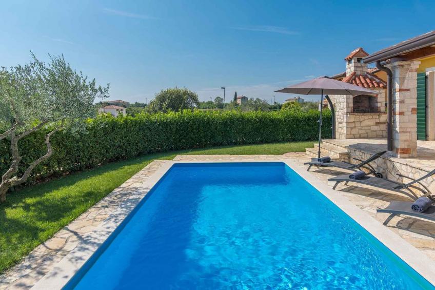 Villa mit Klimaanlage und Pool - BF-23KJ7 - foto 12