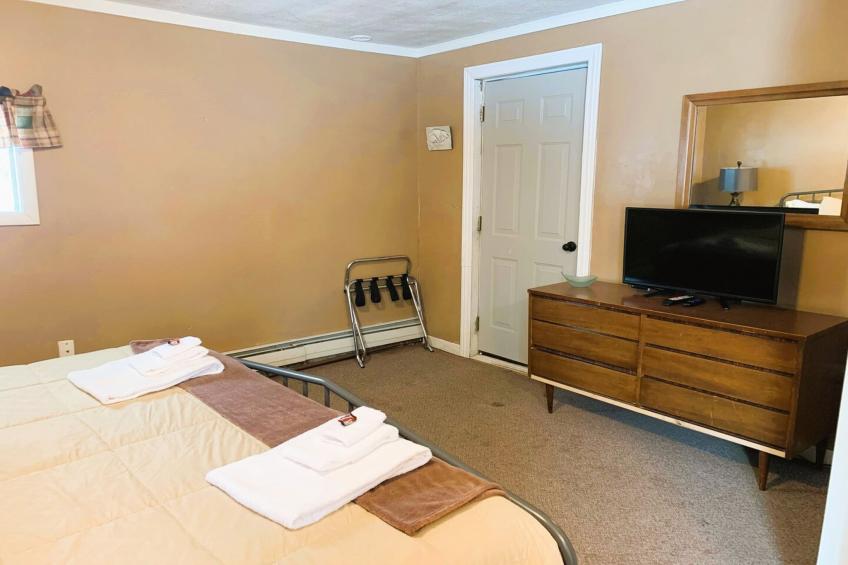 King Bed Riverfront Efficiency - foto 27