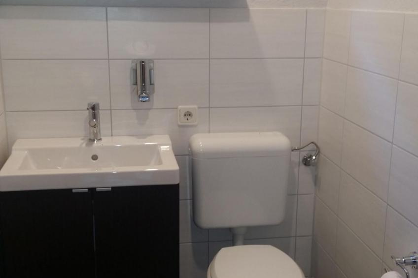 Ruhiges Ferienhaus mit gemütlicher Terrasse - foto 9