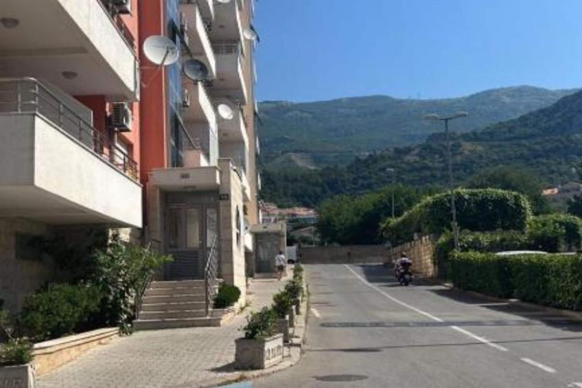 Stylish Budva Apartment with Panoramic Views - Two Bedroom Apartment - foto 17