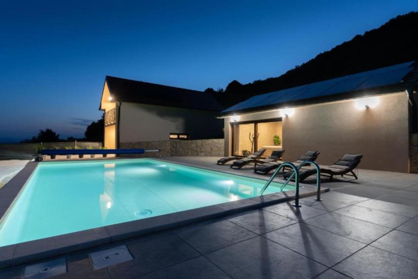 Villa Breg - Four Bedroom Villa with Pool, Hot-Tub and Sauna - foto 31