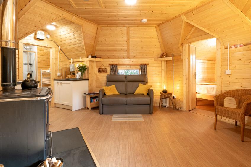 Hazel Bothy - foto 2