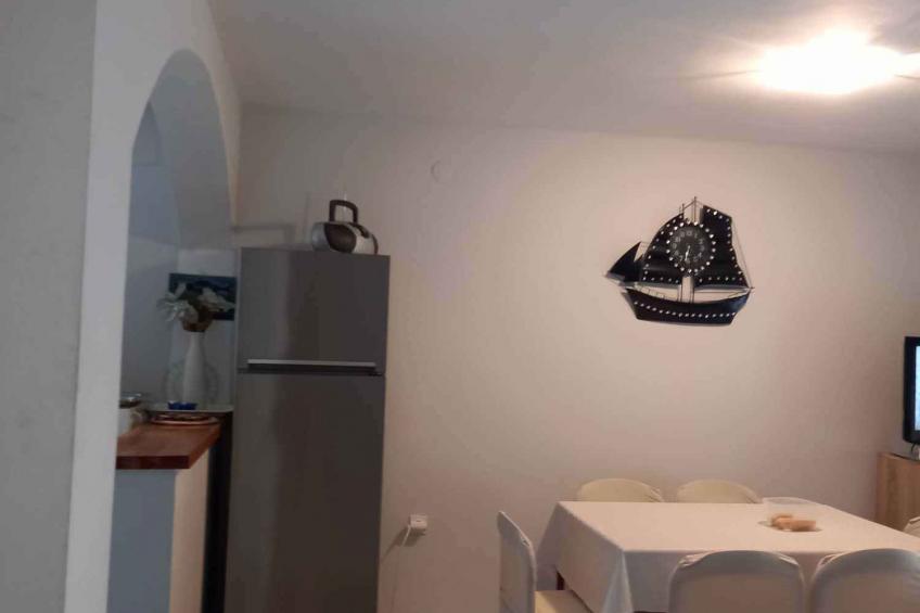 Holiday house with barbecue and air conditioning - BF-HTRK - foto 22