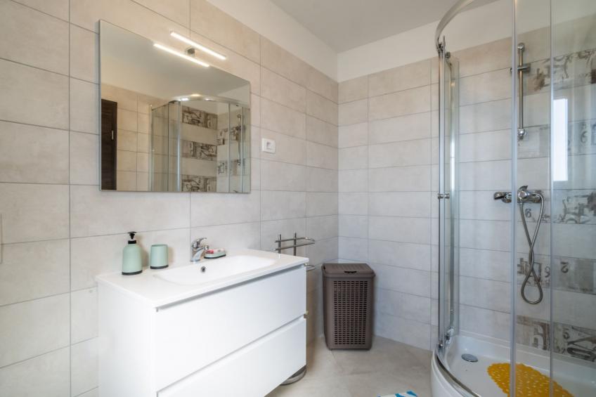 Elegantes Escape mit Pool und Panoramablick - foto 25